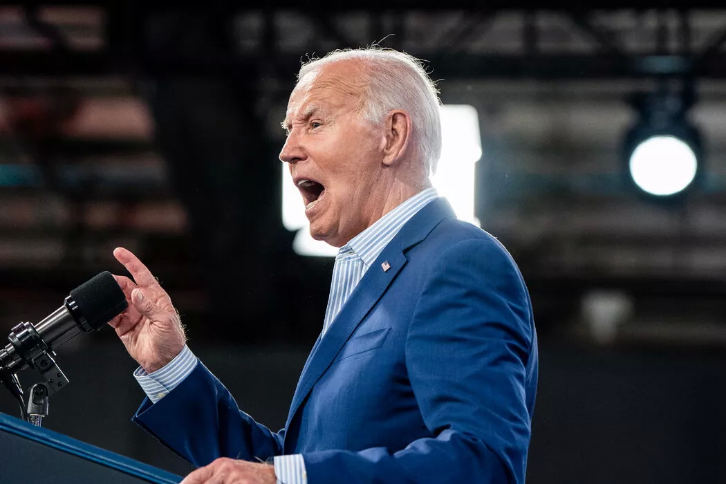 拜登在北卡罗来纳州发表竞选演说时显得犀利而充满活力 拜登在北卡罗来纳州发表竞选演说时显得犀利而充满活力