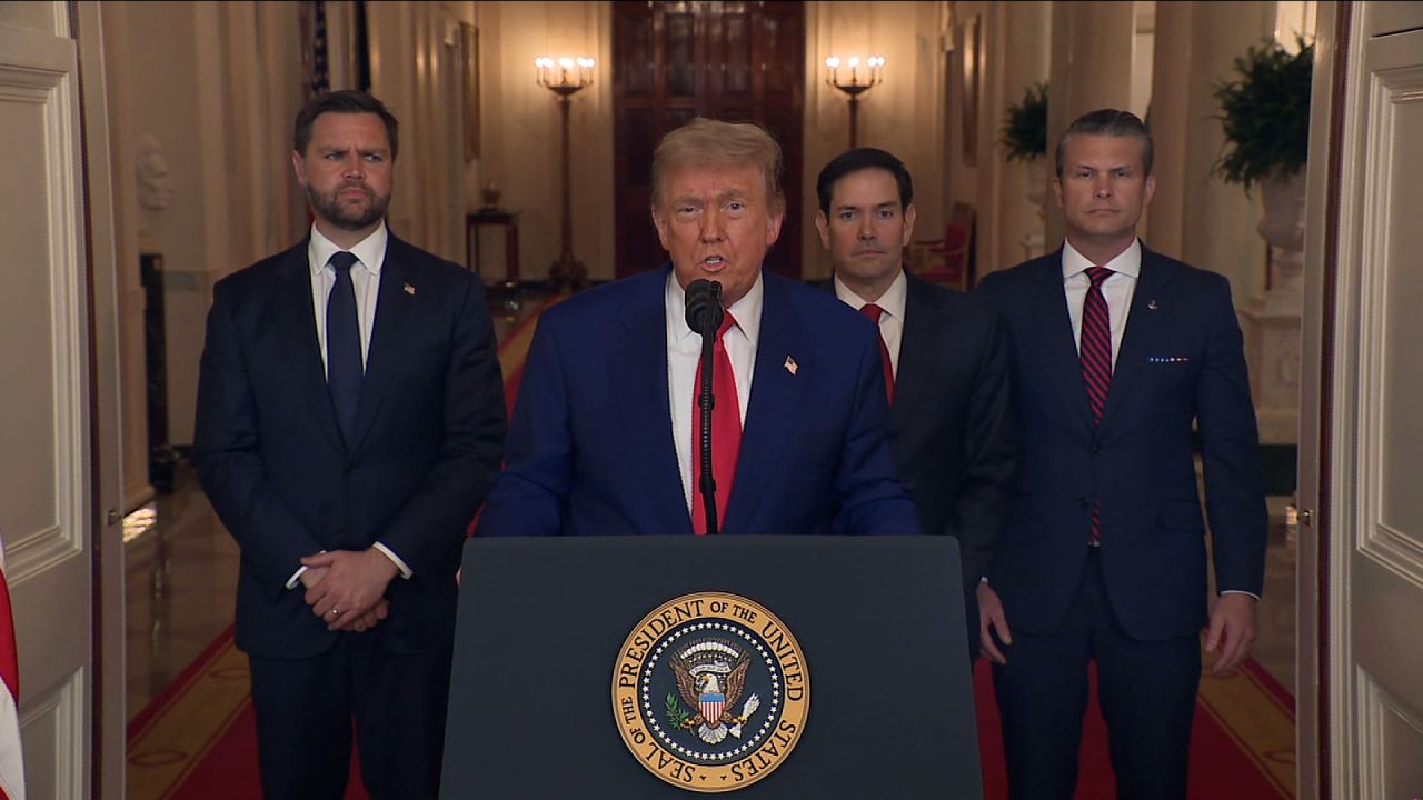 特朗普在白宫就袭击伊朗核设施发表全国讲话